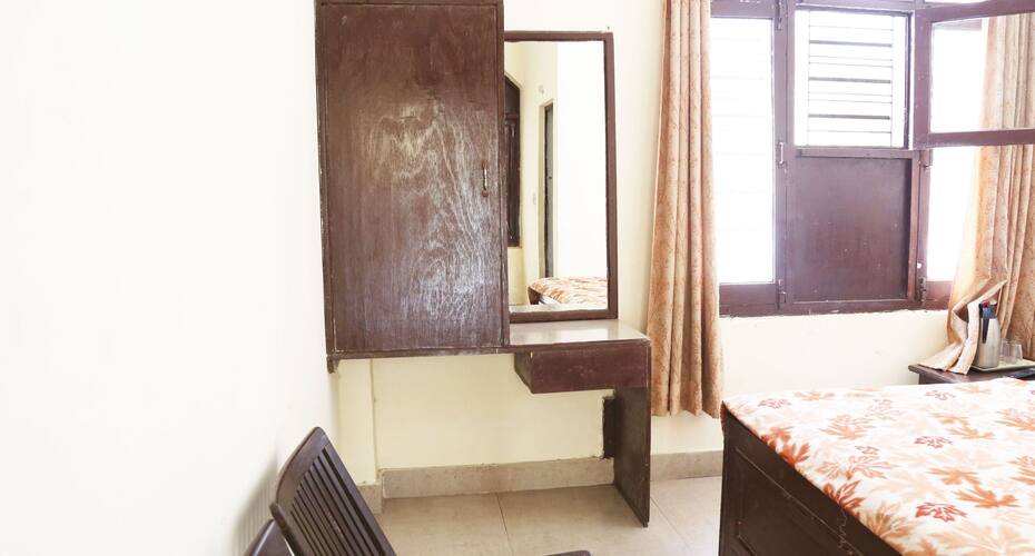 Hotel Himalaya, Jammu 4